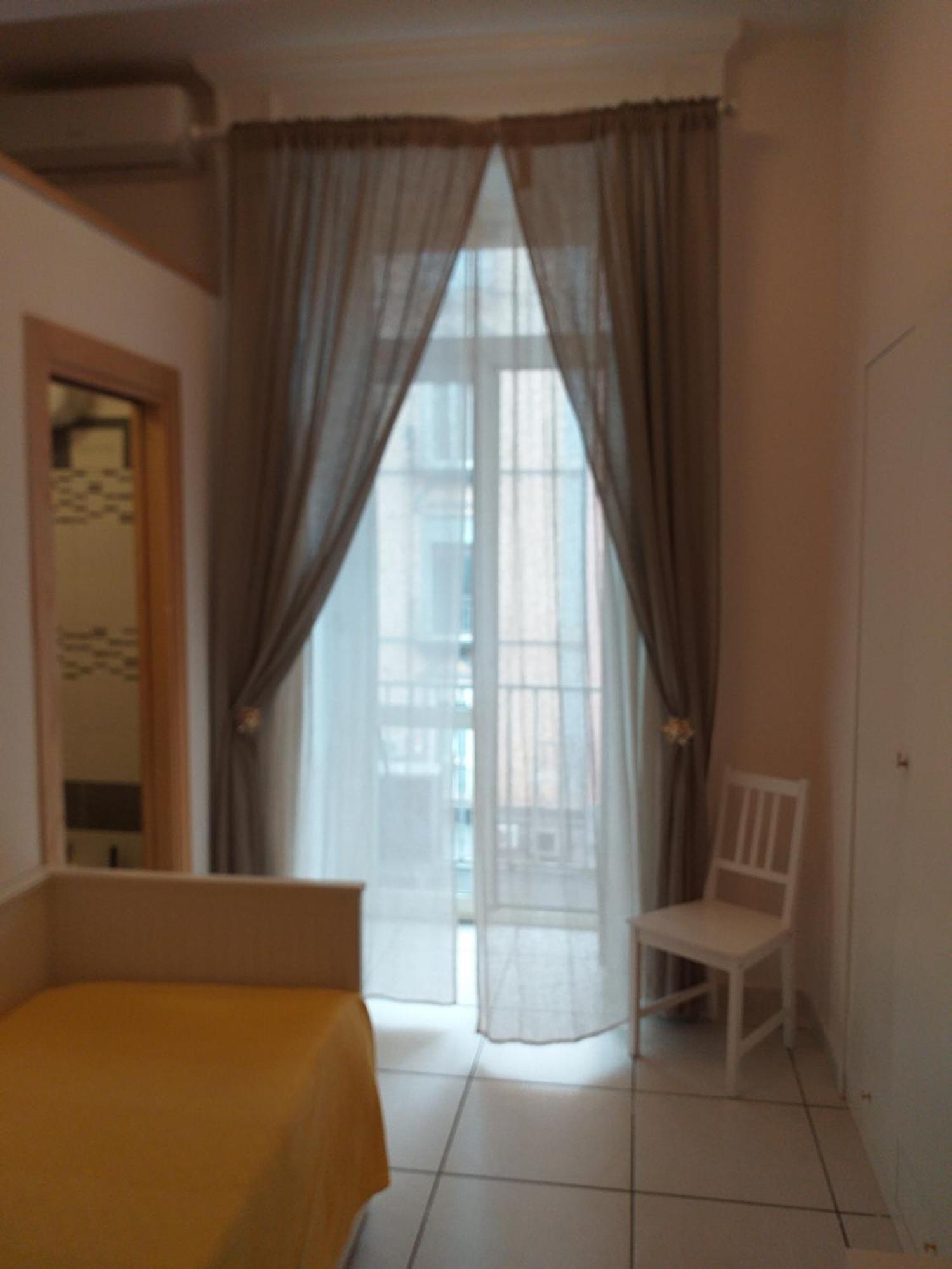 Beb Pantarei Bed and Breakfast Νάπολη Δωμάτιο φωτογραφία